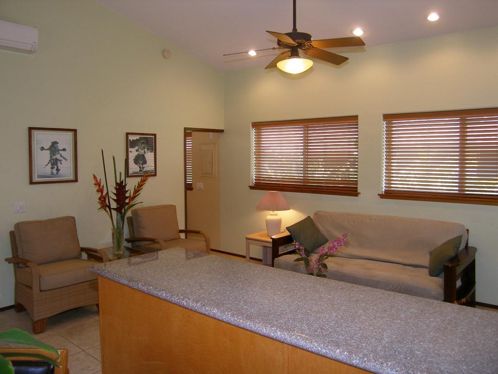 Aloha Aku Inn & Suites Kihei Room photo